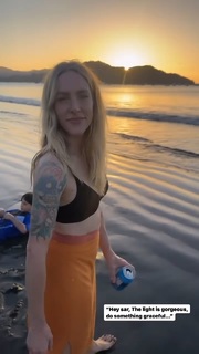 Sarah Blackwood feet photo 13