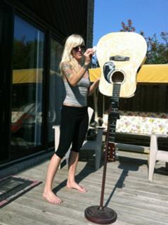 Sarah Blackwood feet photo 2