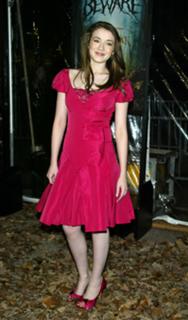 Sarah Bolger feet photo thumbnail