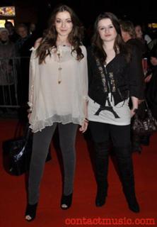 Sarah Bolger feet photo thumbnail