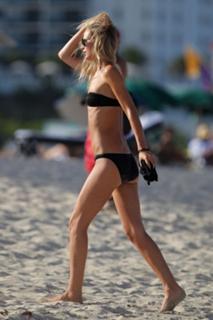 Sarah Brandner feet photo 18