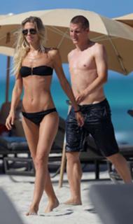 Sarah Brandner feet photo 4