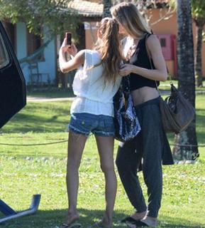 Sarah Brandner feet photo 10