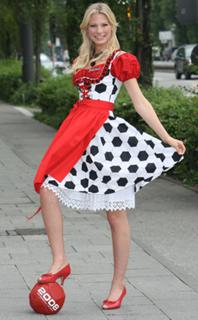 Sarah Brandner feet photo 4