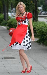 Sarah Brandner feet photo 1