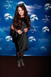 Sarah Brightman feet photo 10