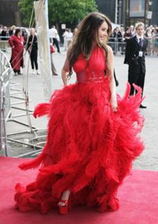 Sarah Brightman feet photo 1