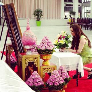 Sarah Brightman feet photo 6