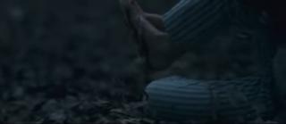 Sarah Butler feet photo thumbnail