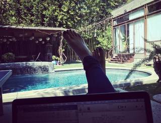 Sarah Butler feet photo thumbnail