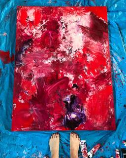 Sarah Butler feet photo thumbnail