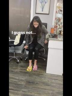 Sarah Butler feet photo thumbnail