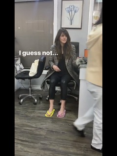 Sarah Butler feet photo thumbnail