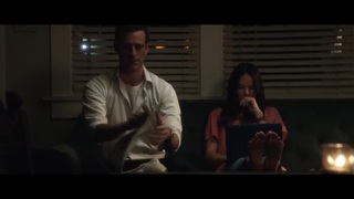 Sarah Butler feet photo thumbnail