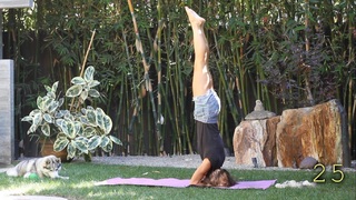 Sarah Butler feet photo thumbnail