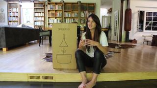 Sarah Butler feet photo thumbnail
