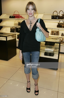 Sarah Buxton feet photo 10