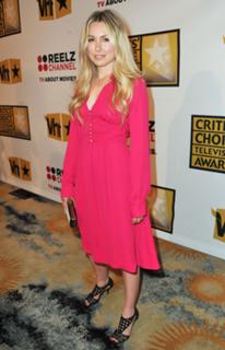 Sarah Carter feet photo thumbnail