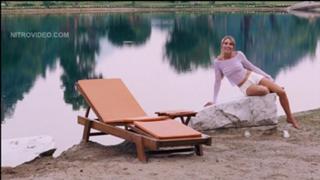 Sarah Carter feet photo thumbnail