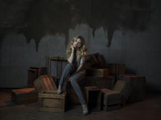 Sarah Carter feet photo thumbnail