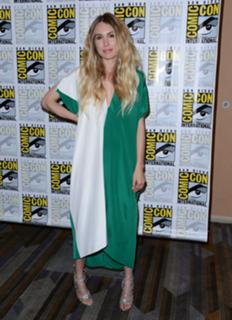 Sarah Carter feet photo thumbnail