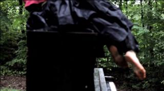 Sarah Carter feet photo thumbnail