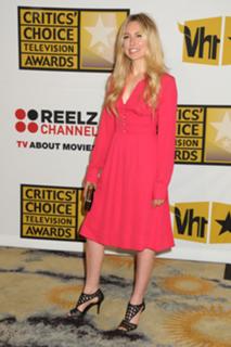 Sarah Carter feet photo thumbnail