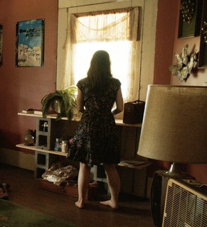 Sarah Catherine Hook feet photo thumbnail