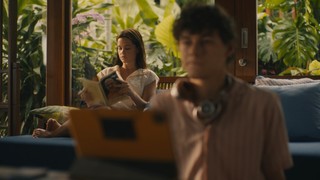 Sarah Catherine Hook feet photo thumbnail