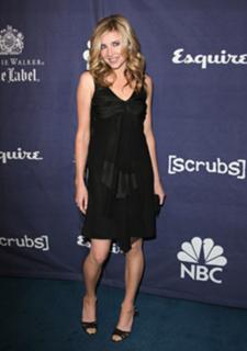Sarah Chalke feet photo thumbnail