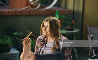 Sarah Chalke feet photo thumbnail