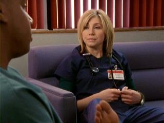 Sarah Chalke feet photo thumbnail