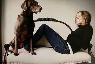 Sarah Chalke feet photo thumbnail