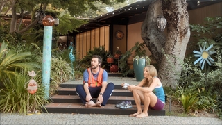 Sarah Chalke feet photo thumbnail