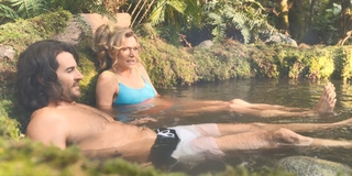 Sarah Chalke feet photo thumbnail