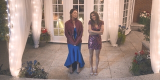 Sarah Chalke feet photo thumbnail