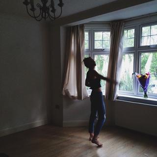 Sarah Close feet photo 3