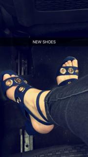 Sarah Close feet photo 4