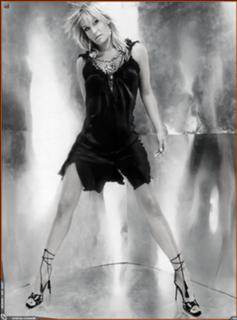 Sarah Connor feet photo thumbnail