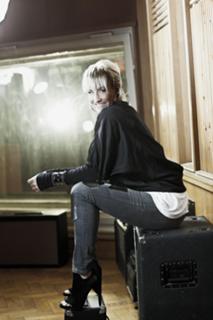 Sarah Connor feet photo thumbnail