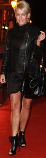 Sarah Connor feet photo thumbnail
