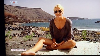Sarah Connor feet photo thumbnail