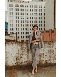Sarah Desjardins feet photo thumbnail