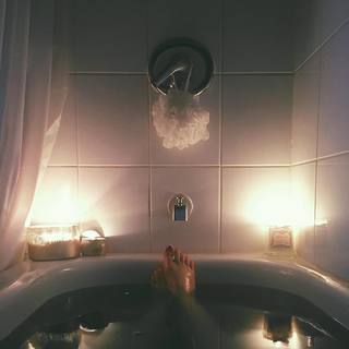 Sarah Desjardins feet photo thumbnail