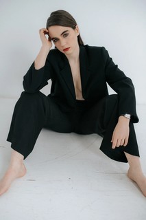 Sarah Desjardins feet photo thumbnail