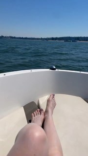 Sarah Desjardins feet photo thumbnail