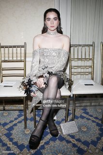 Sarah Desjardins feet photo thumbnail