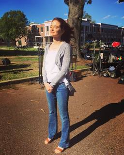 Sarah Drew feet photo thumbnail