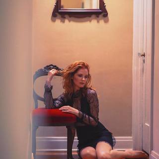 Sarah Drew feet photo thumbnail