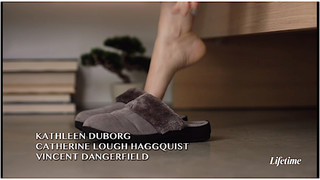 Sarah Drew feet photo thumbnail